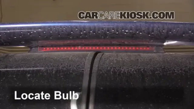 1997 Chevrolet Tahoe 5.7L V8 Éclairage Feu de freinage central (remplacer l'ampoule)